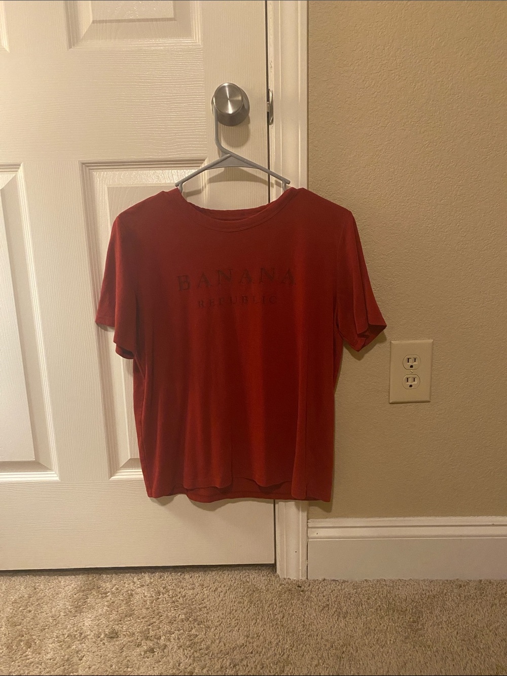 Banana Republic Brick Red Short Sleeve Logo Tee